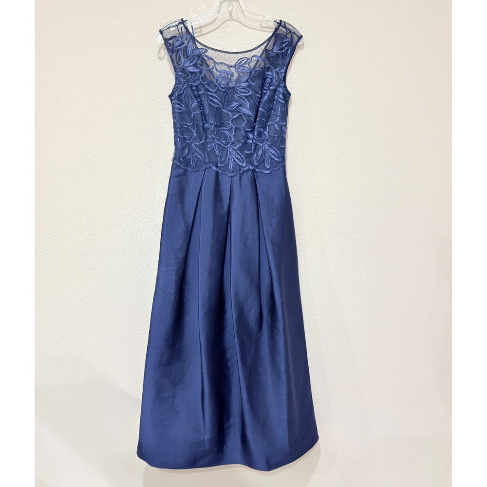 Kay Unger New York Dress Size 2 Blue Floral Lace Luxe Gala Elegant Romantic